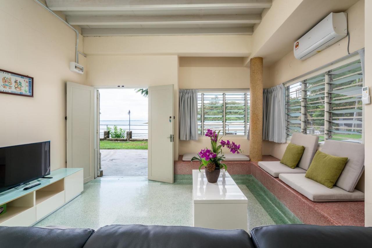 18 Guests Seaside Private Terrace, Tg Bungah Villa Tanjung Bungah  Exterior photo